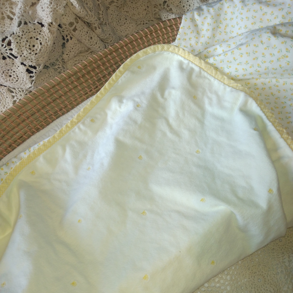 Vintage Yellow Floral Baby Blanket - Picture 7 of 10